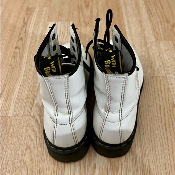 White patent leather Dr Martens - Picture 4 of 6